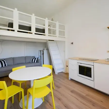 Orata 2e2 Apartment *